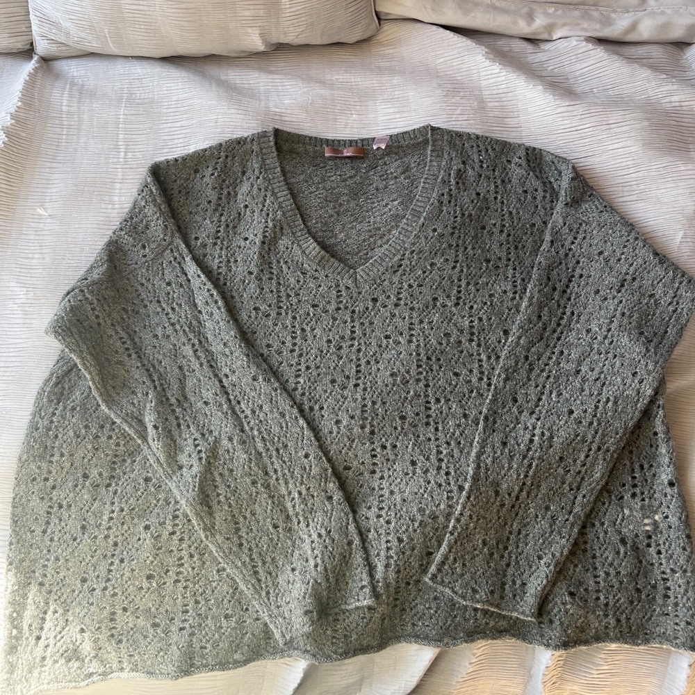 CULLEN CASHMERE SWEATER SZ S NWOT GRAY